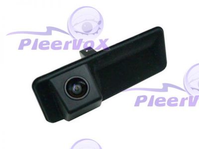 Pleervox PLV-CAM-SK01 Цветная штатная камера заднего вида для автомобилей Skoda Fabia, Octavia, Roomster, Superb Combi, Yeti